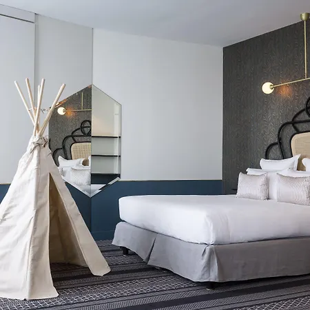 Panache Hotel 4*