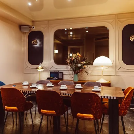Hotel Panache